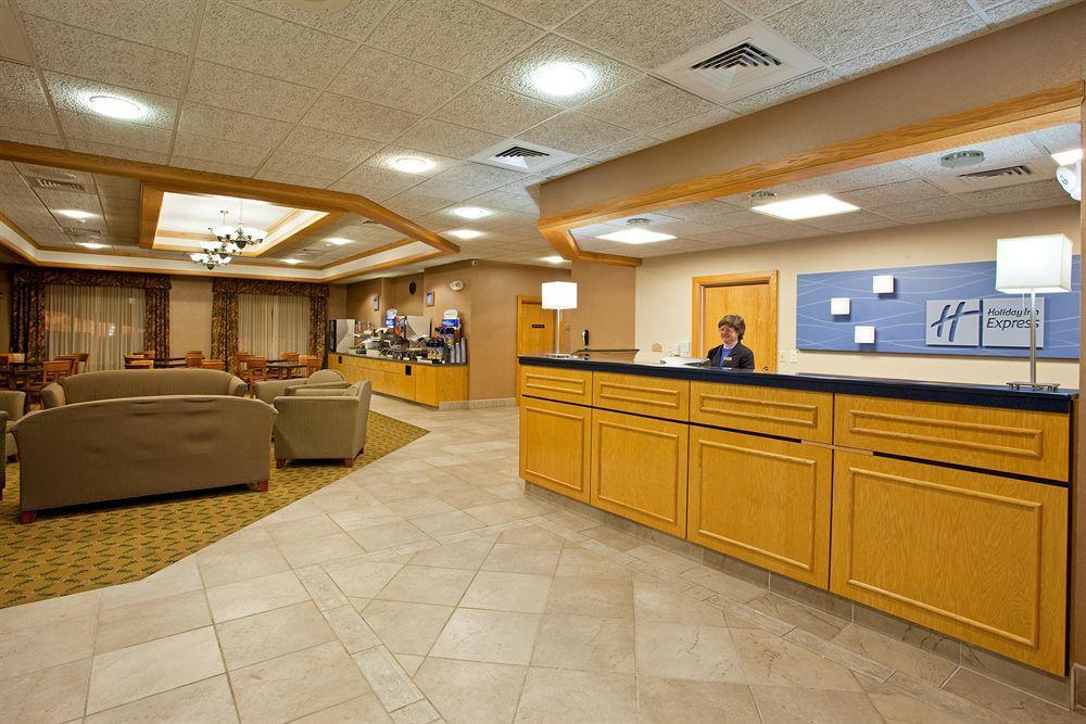 Holiday Inn Express & Suites Johnstown By Ihg Luaran gambar