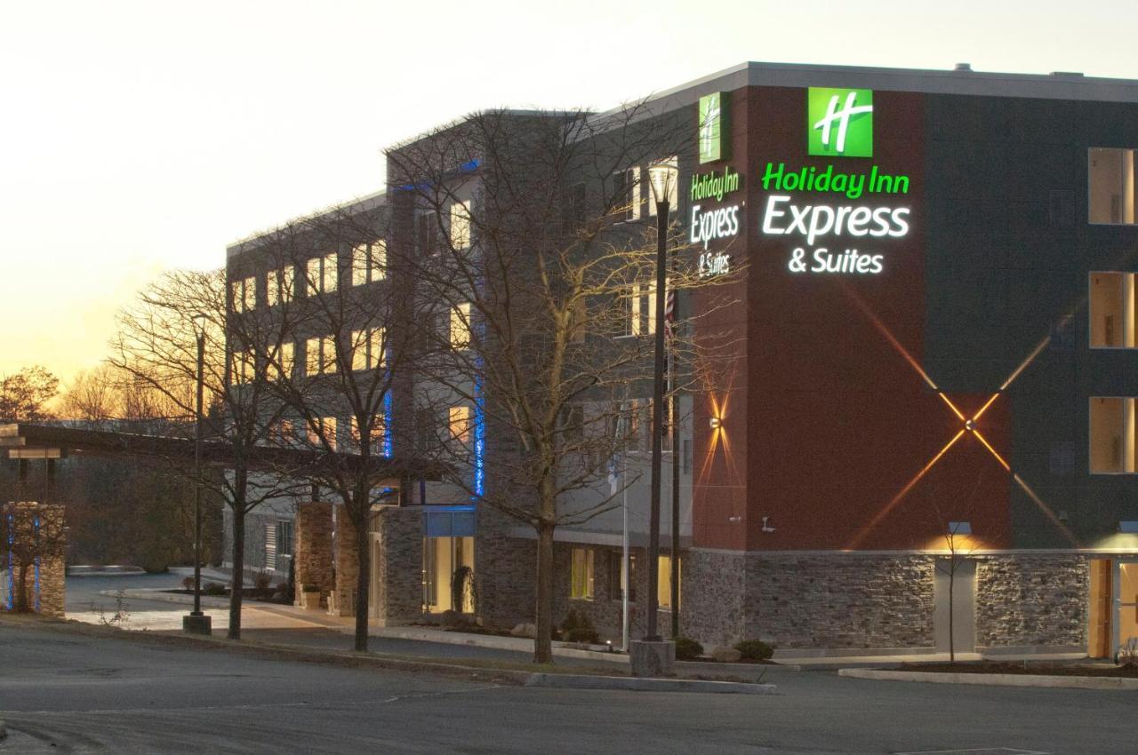 Holiday Inn Express & Suites Johnstown By Ihg Luaran gambar